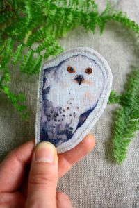 Dzikie Twory - lniana naszywka z akwarelowym nadrukiem - biała sowa