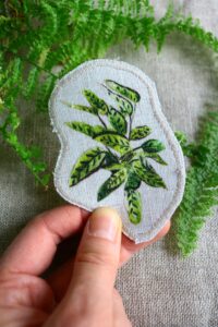 Dzikie Twory - lniana naszywka z akwarelowym nadrukiem - calathea leopardina