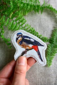Dzikie Twory - lniana naszywka z akwarelowym nadrukiem - dzięcioł