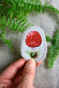 Dzikie Twory - lniana naszywka z akwarelowym nadrukiem - muchomorek