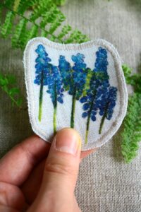 Dzikie Twory - lniana naszywka z akwarelowym nadrukiem - szafirki