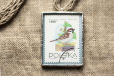 Dzikie Twory - naszyjnik ze znaczkiem pocztowym z 1993 roku - ptaszek mazurek
