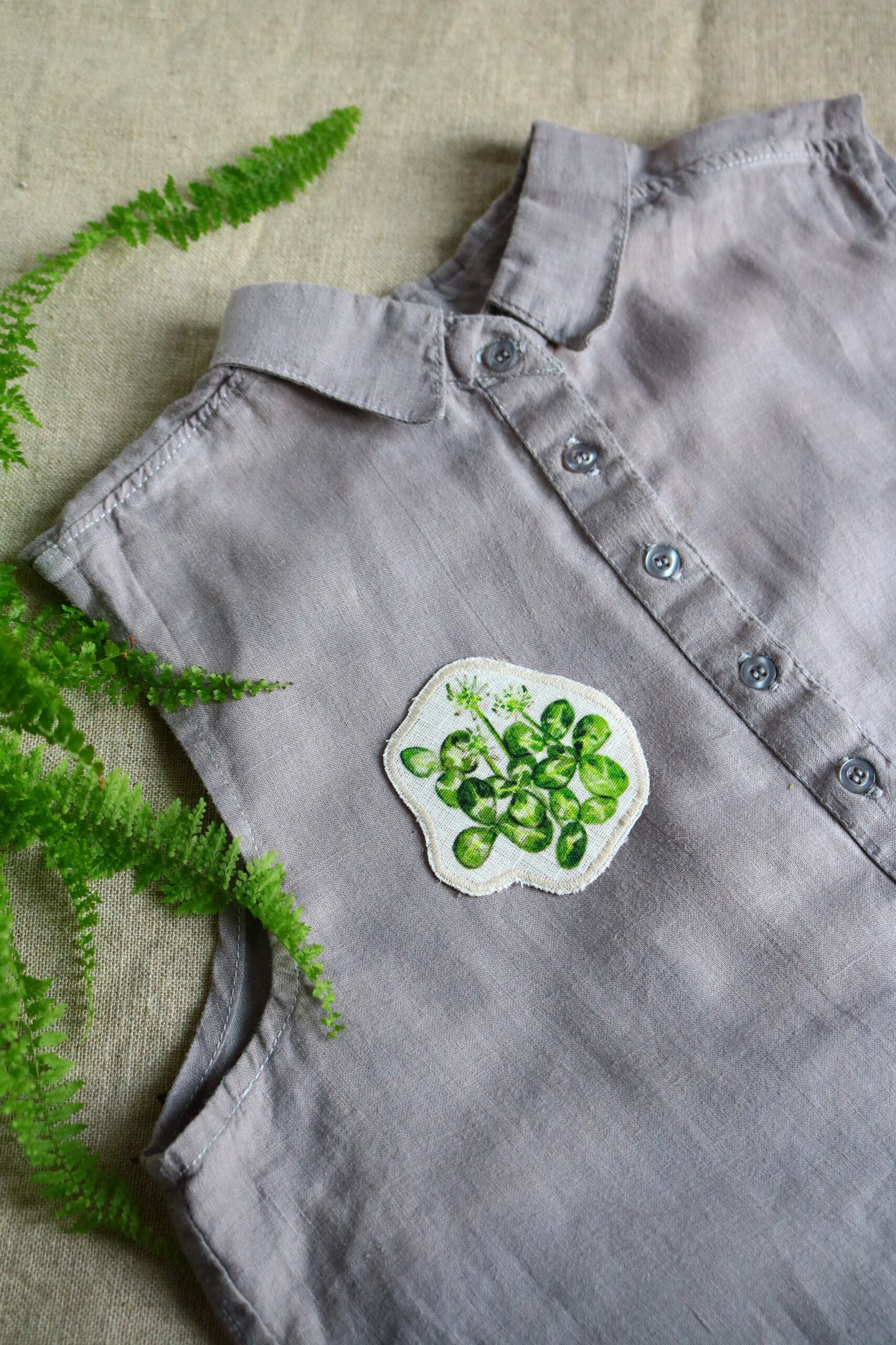 Dzikie Twory - lniana naszywka na ubrania z akwarelowym nadrukiem - koniczynka