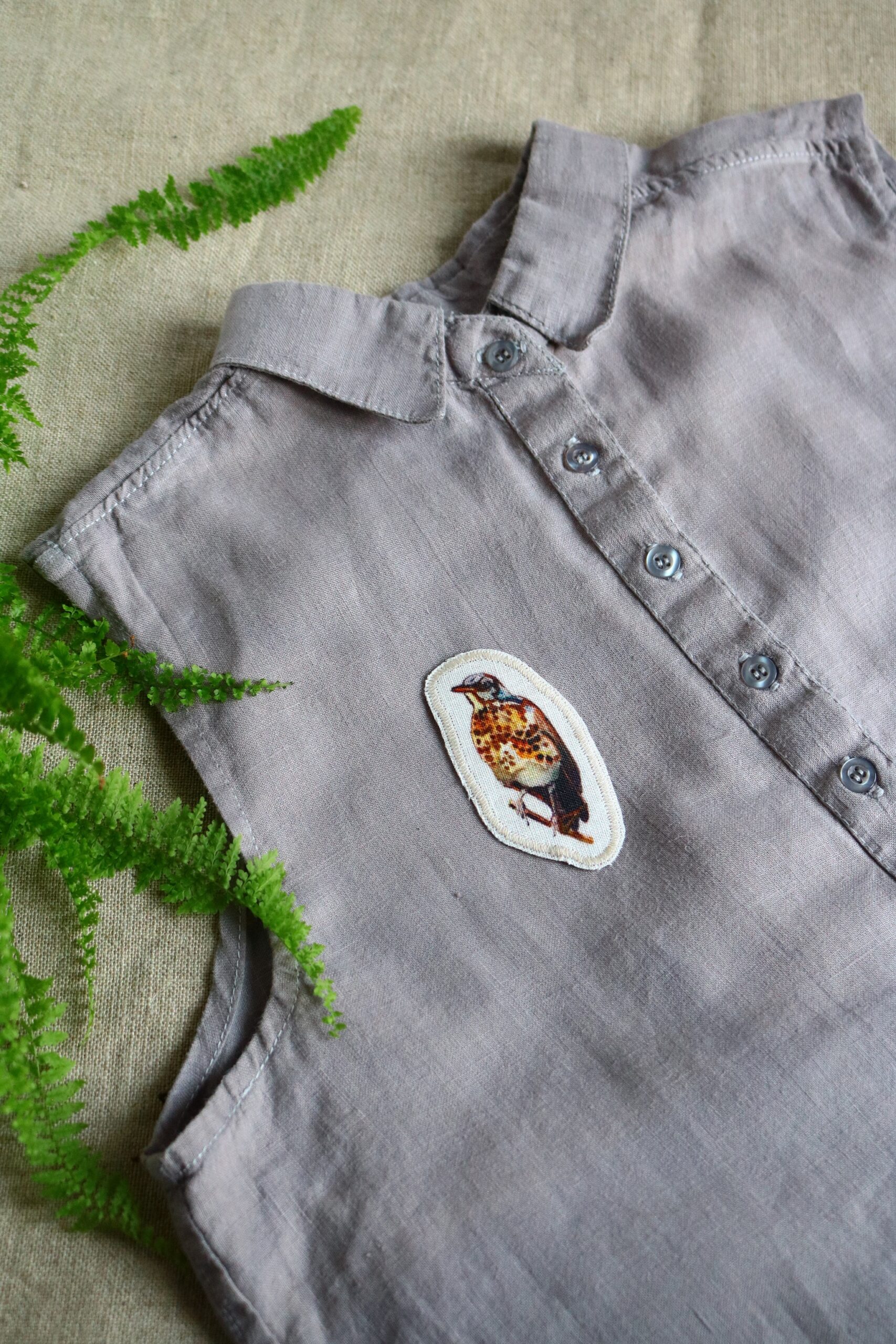 Dzikie Twory - lniana naszywka na ubrania z akwarelowym nadrukiem - kwiczoł