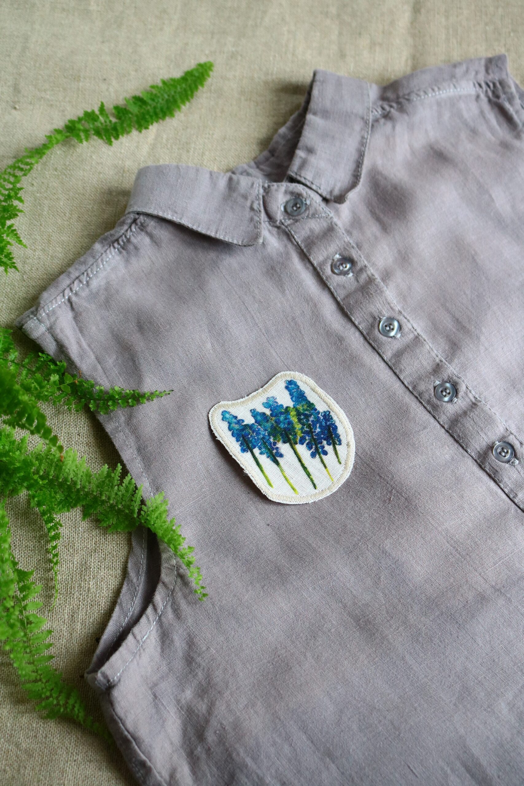 Dzikie Twory - lniana naszywka na ubrania z akwarelowym nadrukiem - szafirki