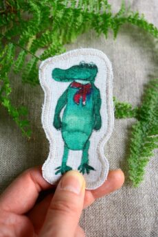 Dzikie Twory - lniana naszywka z akwarelowym nadrukiem - aligator w apaszce