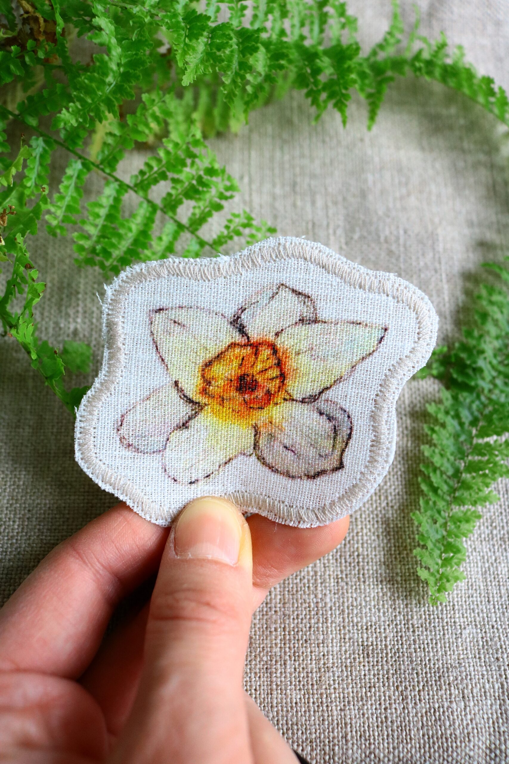 Dzikie Twory - lniana naszywka z akwarelowym nadrukiem - narcyz