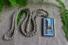 Dzikie Twory - naszyjnik ze znaczkiem pocztowym z 1976 roku - port w Gdyni